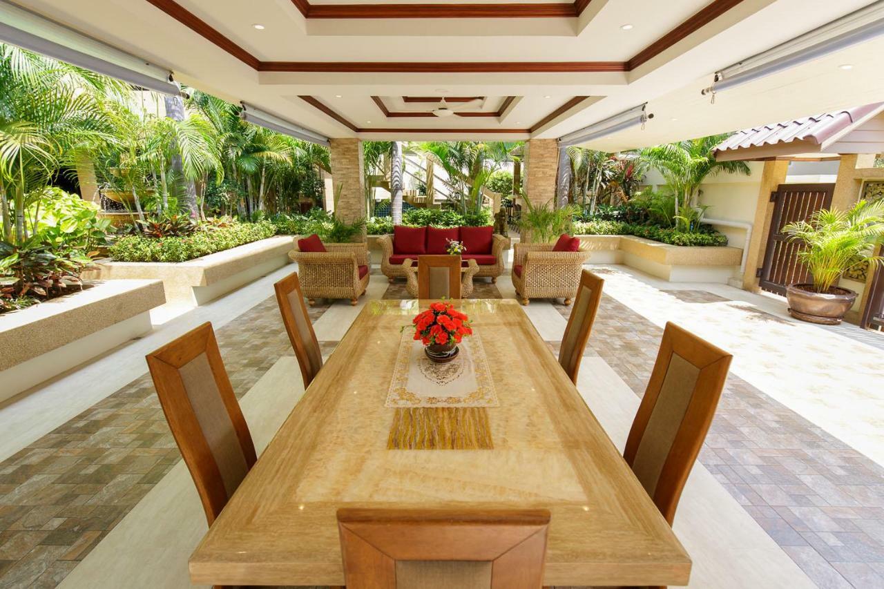 Villa Sumonta Luxury *